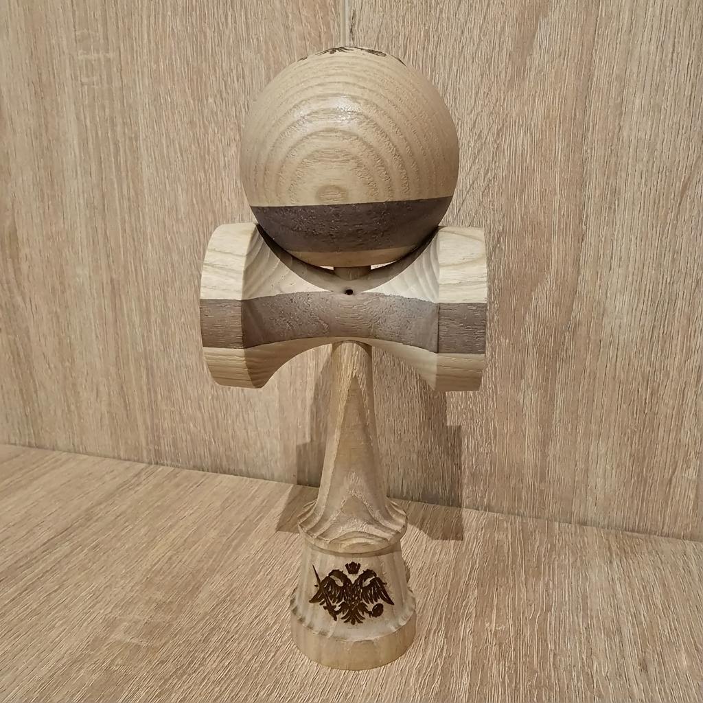 Kendama Paramerion: Tama Paramerion Clear V2 + Ken Gladius V1